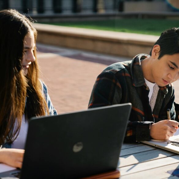 students using laptop